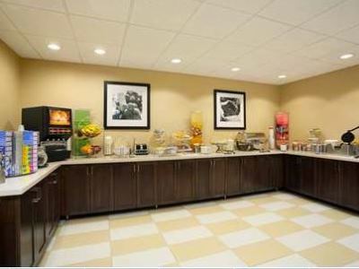 Hampton Hotel